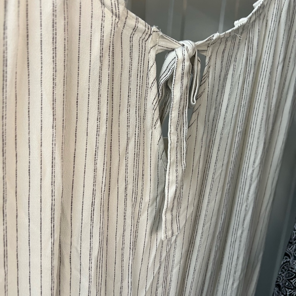 LC Lauren Conrad Cream Floral Stripe Dress - Picture 5 of 6